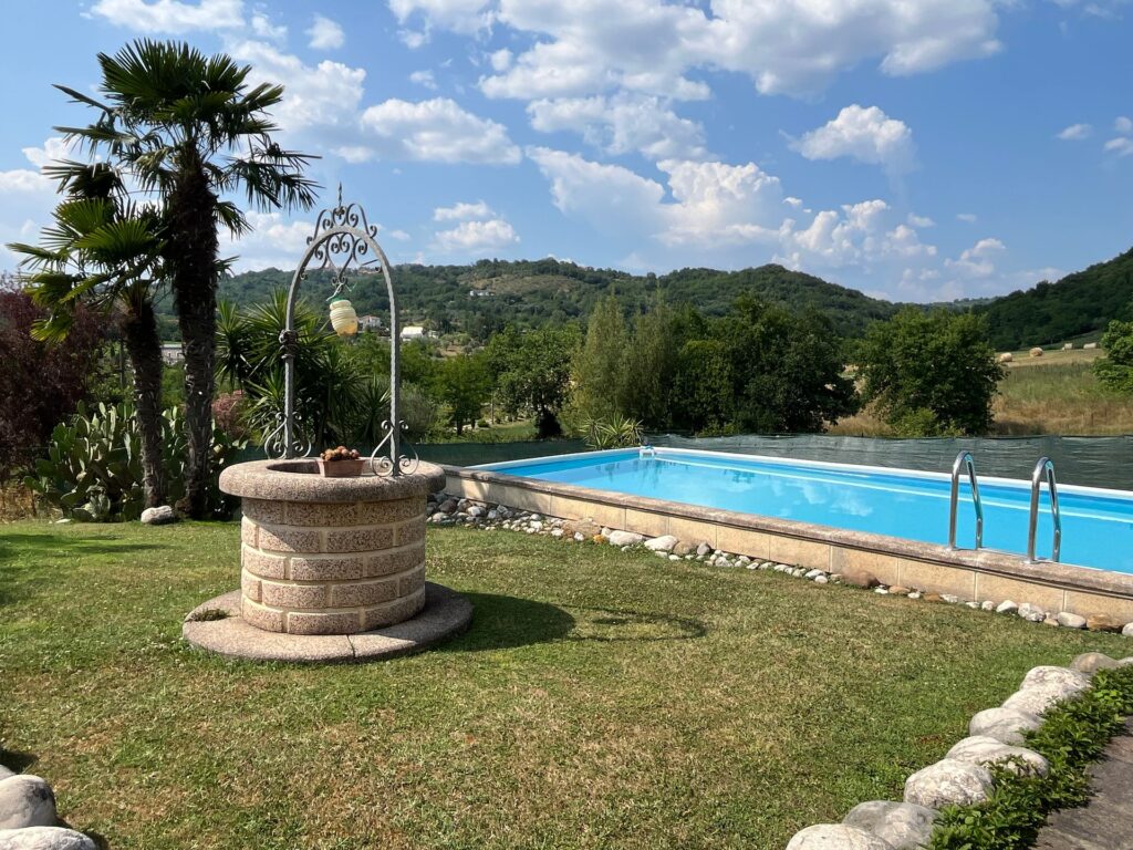 Villa in vendita a Caiazo immersa nel verde