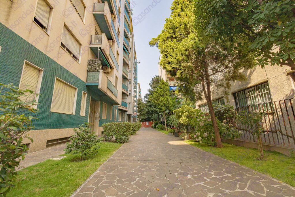 APPARTAMENTO in vendita a MILANO – CIMIANO VENDESI NUDA PROPRIETA’