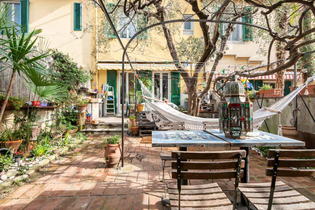 Villa in vendita a Firenze con giardino privato
